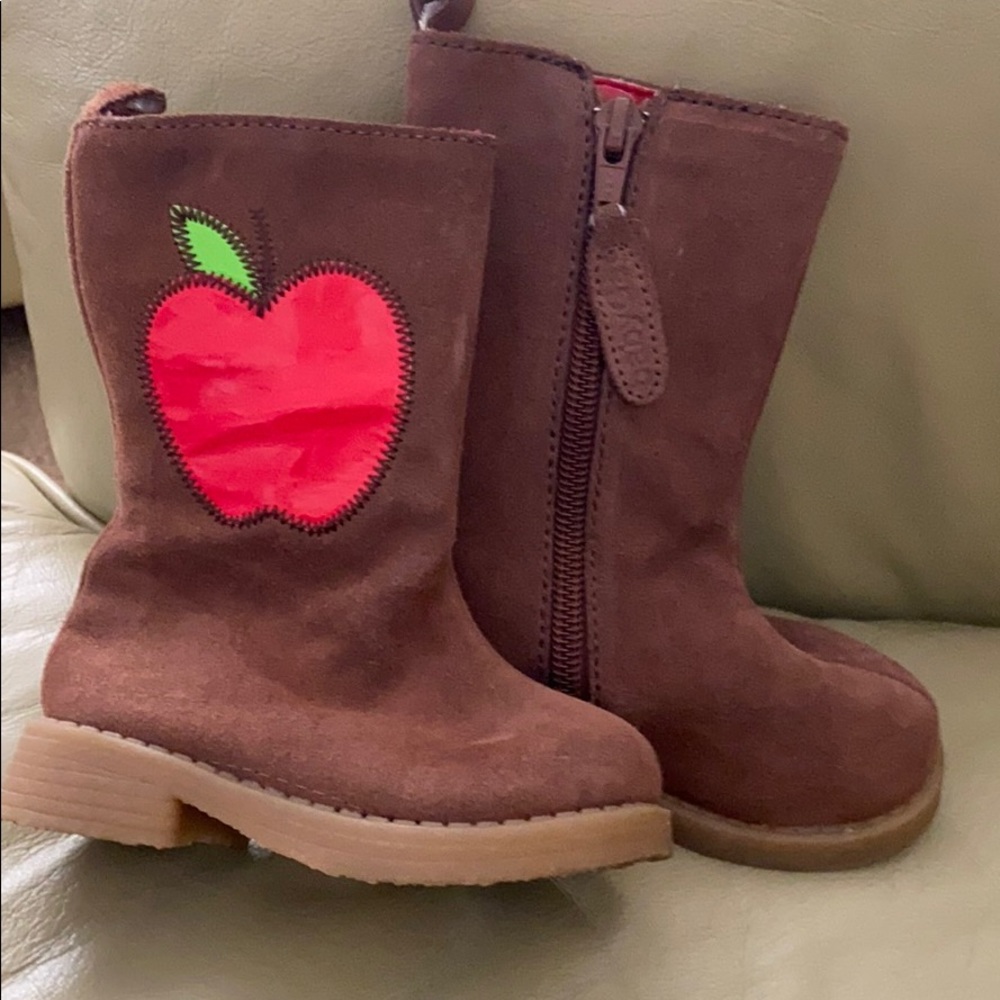 Baby Gap suede apple boots 5